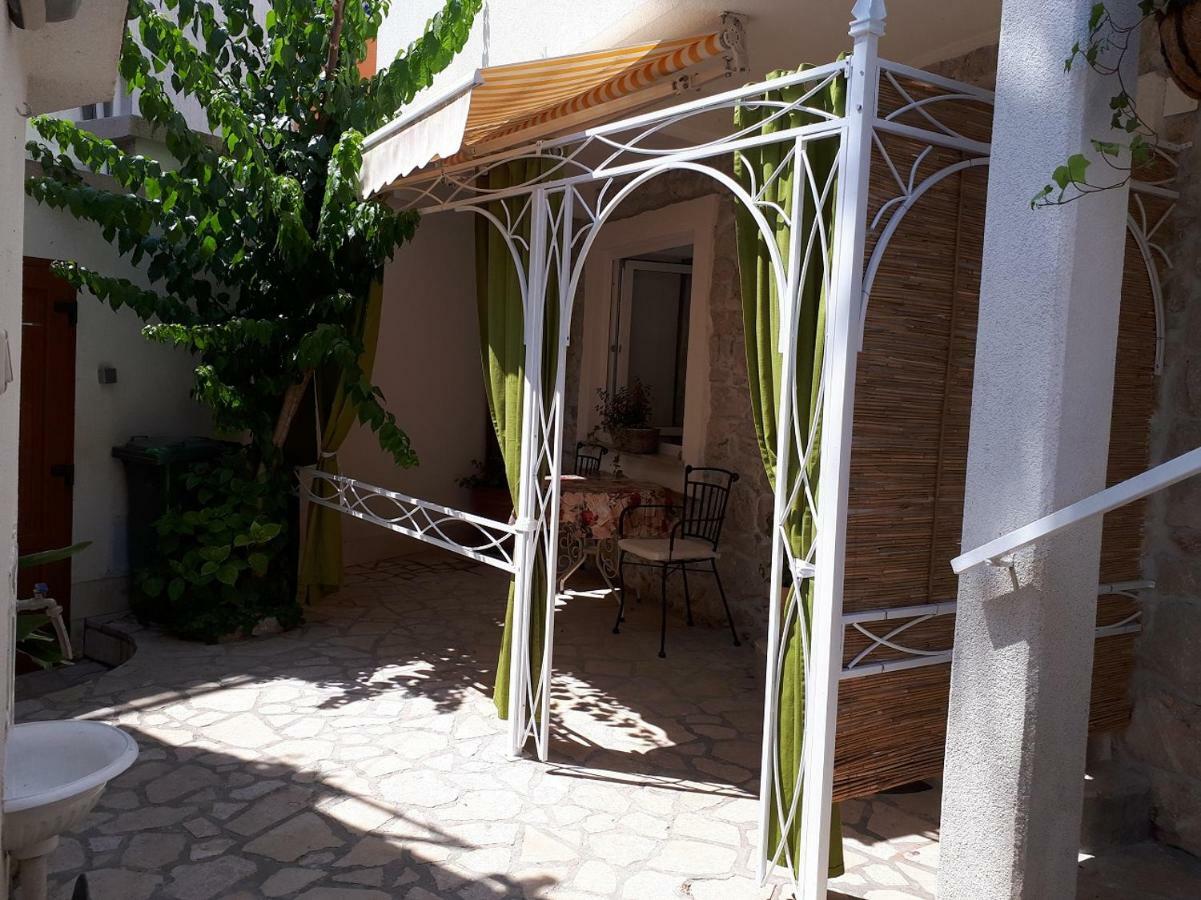 Rosa Apartman Crikvenica Buitenkant foto